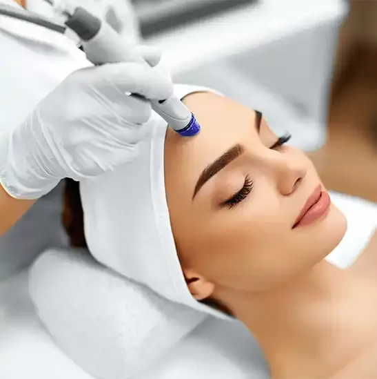 Anti-Aging Behandlung im Friseursalon in Istanbul Taksim