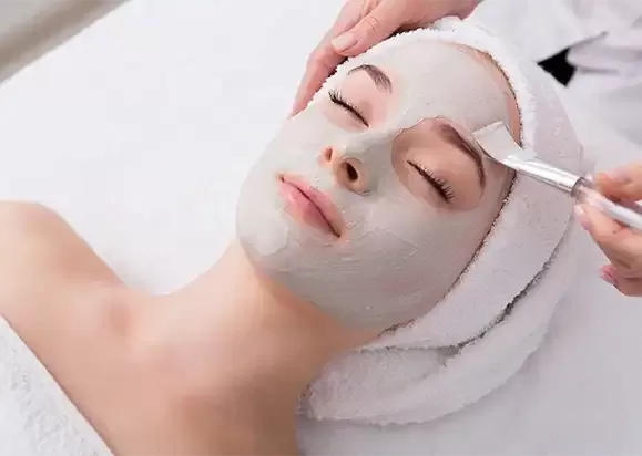 Kosmetikbehandlung im Salon in Istanbul Taksim