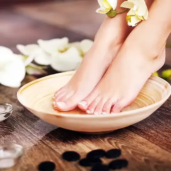 Medizinische Pediküre im Friseursalon in Istanbul Taksim